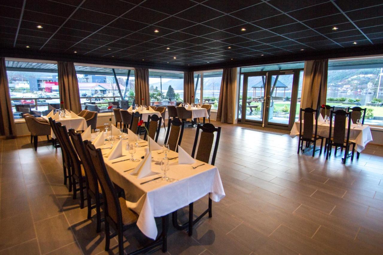 Bremanger Fjord Hotell Svelgen Exteriér fotografie