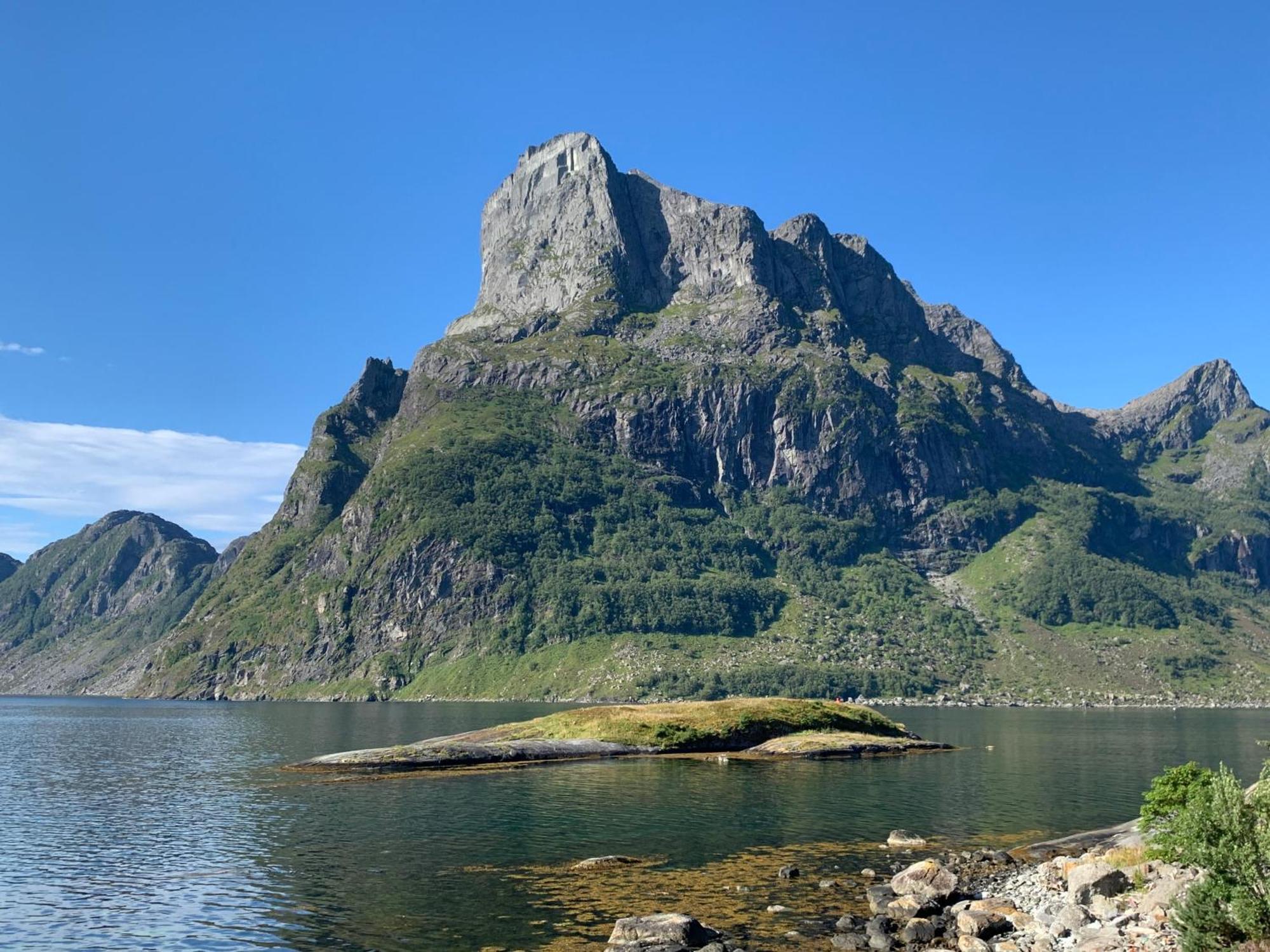 Bremanger Fjord Hotell Svelgen Exteriér fotografie
